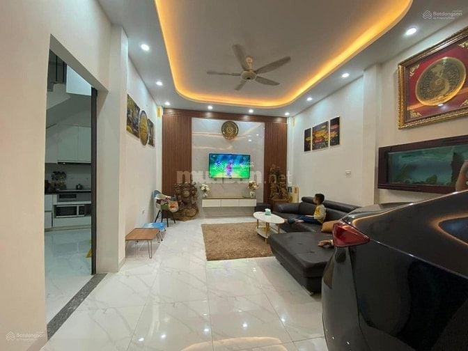 Bán Vip, Lý thường kiệt Hà đông, 40m2, 4 tầng, Ô tô đỗ cửa, chỉ 13 tỷ