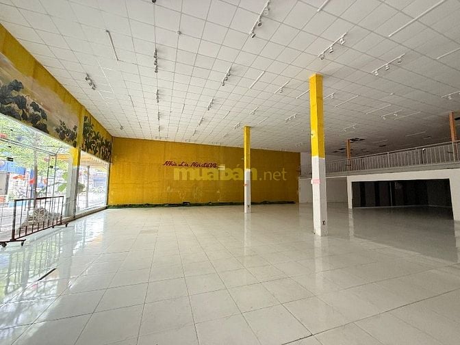Cho thuê mặt bằng tại TTTM đường Quang Trung 