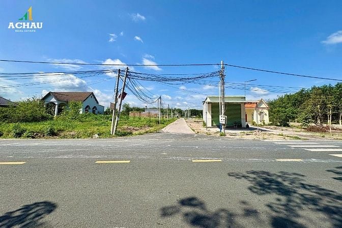 Bán lô đất 150m2 sỏ hồng sẵn ngay liền kề KCN Minh Hưng
