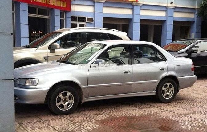 Toyota Corolla 2000 GLi 1.6 MT - 140000 km
