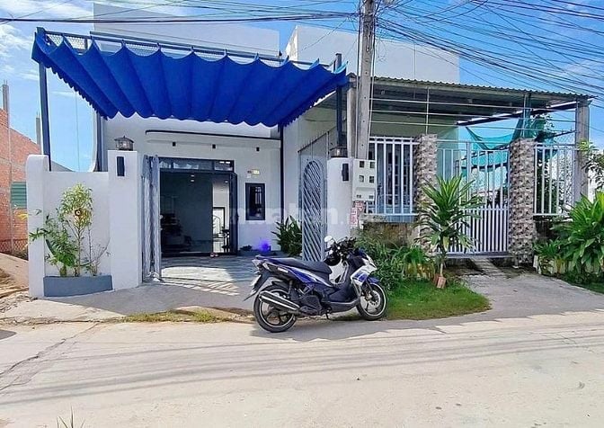 Cbán căn nhà mới 95%, KP Hòa Lợi, An Hòa, Trảng Bàng giá 680 triệu