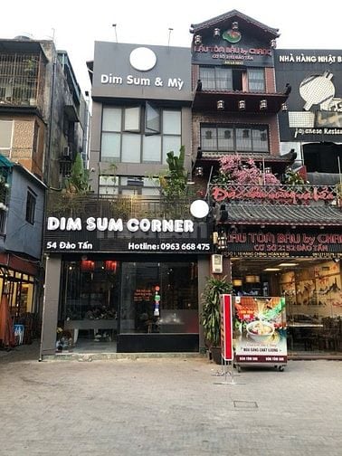 cho thuê nhà mặt phố Ô Chợ dừa 120mx3T mặt tiền 6M vị trí ngay ngã tư!