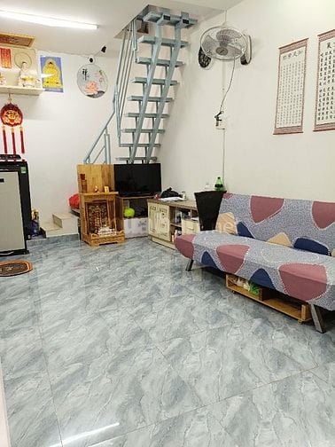 Nhà hẻm - gần trường - gần chợ