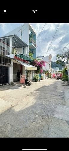 Bán nhà-75m2-3PN-ôtô đâụ cửa-bãi tắm 200m-Vĩnh hoà-Nha Trang-chỉ 4t880