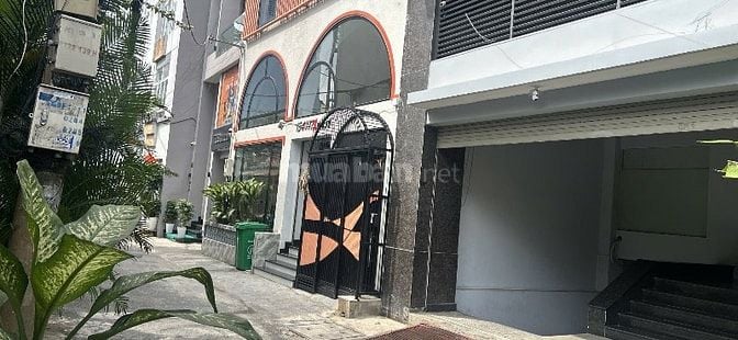 Cần sang nhượng tiệm nail,tóc Quận 3