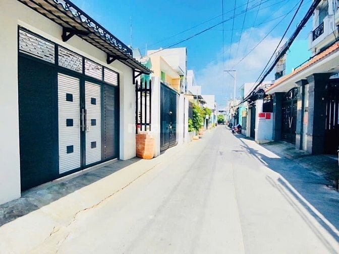 Nhà Bán Gấp Hẻm Đường Nguyễn Hữu Trí-Bình Chánh-HCM