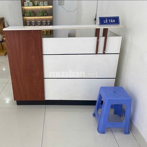 Tuyển dụng gấp lễ tân văn phòng 