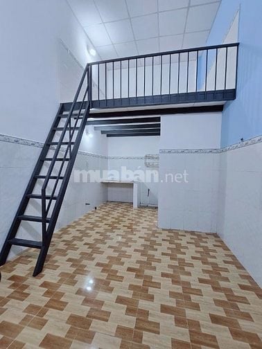 Phòng mới 25m2 có gác ngay Khu CNC, vòng xoay Phú Hữu, rộng rãi, an ni