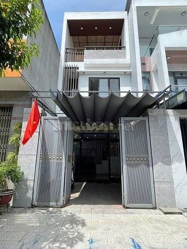 THU HỒI VỐN TÔI CẦN BÁN NHANH NHÀ 3 TẦNG MT NGUYỄN HUY TỰ GẦN BIỂN
