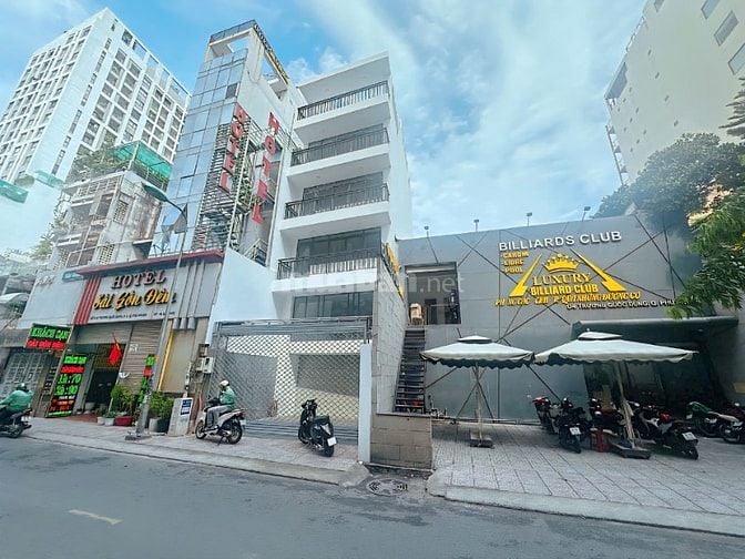 Bán Tòa Nhà Mặt Tiền Kinh Doanh Đường Trương Quốc Dung, P.8, Phú Nhuận