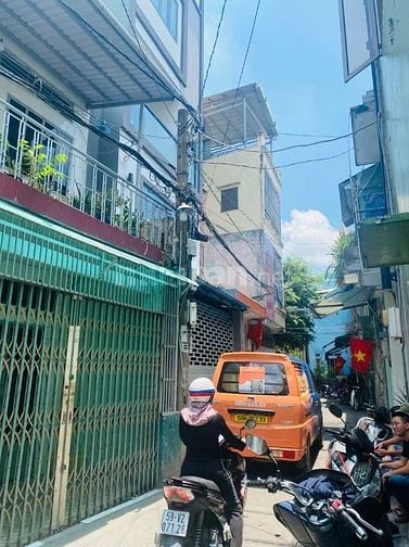 Bán nhà rẻ rộng hẻm xe hơi (6,8x12) 383/3 QUANG TRUNG p10 Gò Vấp 