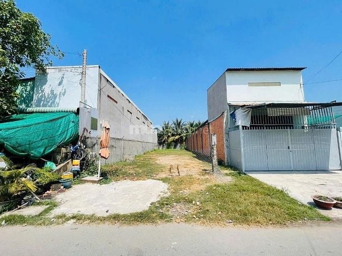 Lô Đất Thổ Cư 141m2 Giá 680 Triệu Sát Chợ Việt Kiều Cần Tìm Chủ