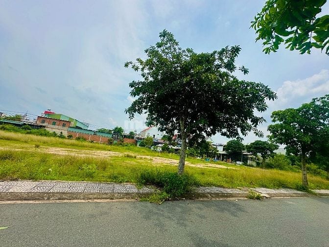 Đất Phùng Hưng gần sân bay Long Thành giá rẻ 93,5m2,Thổ cư full