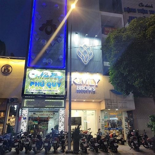 MẶT TIỀN ĐƯỜNG ĐỀ THÁM – TRÁI TIM QUẬN 1 –HẾT LỘ GIỚI- NỞ HẬU 