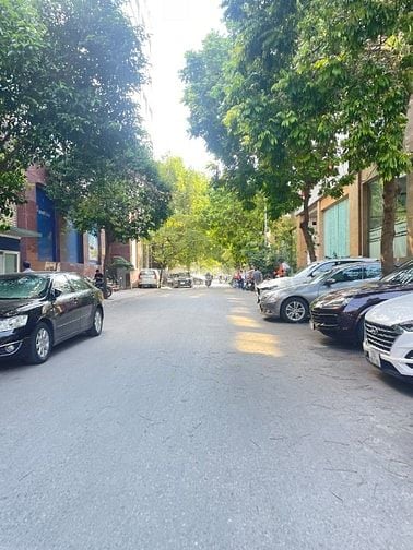 Bán Nhà MP LÊ TRỌNG TẤN-HOÀNG VĂN THÁI 80m2 x3 tầng hai thoáng 29,86ty