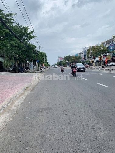 NHÀ MT TÊN LỮA NGAY NGÃ 4 ĐS 1& TÊN LỮA 6X21M 4 TẤM GIÁ 33.5 TỶ TL