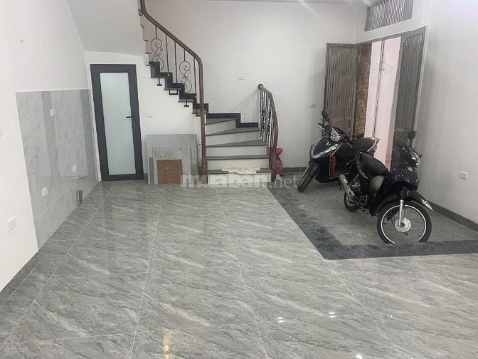 Bán nhà ngõ 266 phố Đội Cấn, phường Cống Vị, quận Ba Đình