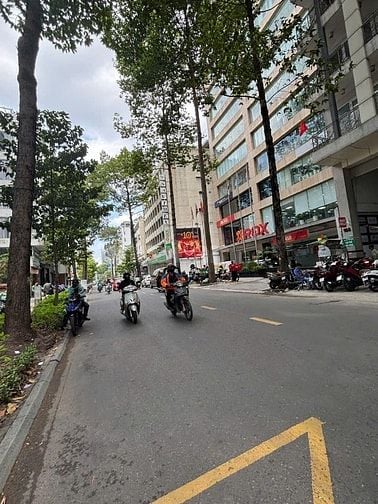 Cơ Hội Sở Hữu Nhà Trung Tâm Q1 – Diện Tích Đẹp 4x20 4 Tầng
