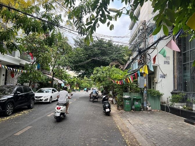 Cần bán nhà đất mặt tiền đường Lê Thị Chợ - Quận 7