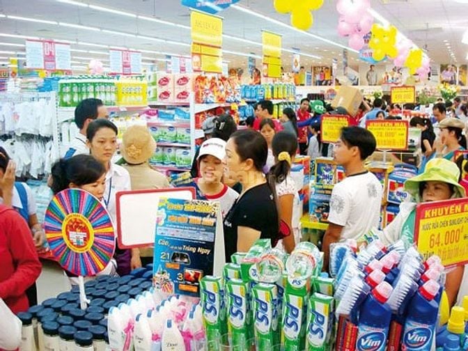 Tuyển Sinh Viên, Trung Tuổi Ở Vị Trí Tạp Vụ, Bán Hàng, Thu Ngân, Kho