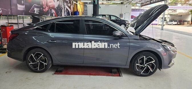 MG MG5 2022 Luxury - 12000 km
