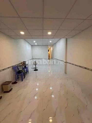 Cho thuê nhà hẻm 4m(XH) Đường C1, P.13, Q.Tân Bình giá 11tr