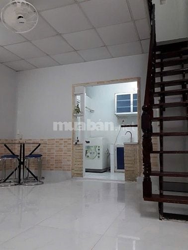 Bán nhà có gác suốt cách Coop Rạch Miễu 5p, 3,4 TL