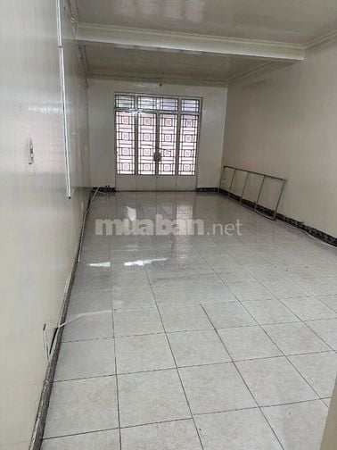 Phòng trọ nhà đúc đường 16m Q5