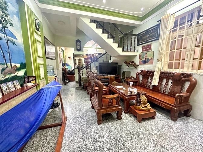 Bán nhà Bình Phú, 3 tầng, diện tích khủng, nở hậu tài lộc, chỉ 6.5 tỷ