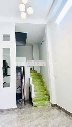 Cho thuê nhà hẻm 5m(XH) Trần Bình Trọng, P.4, Q.5 giá 11tr