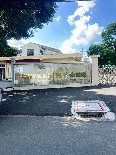 Cho thêu nhà trọ cách trương CĐKTĐN cs D 200m