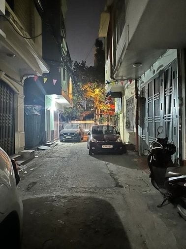 Bán gấp nhà Cầu Giấy, HQV phân lô ô tô đỗ,mặt tiền 4m, giá nhỉnh 13 tỷ