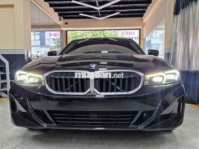 BMW 320i Sport Line  2024- 17500 km
