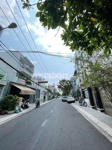 Bán toà nhà đang có thu nhập 40 triệu/1 tháng, mt đường 53, tân quy q7