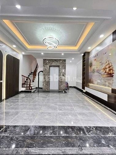 Chỉ 6,9 tỷ, 6 tầng thang máy, gần ô tô , gần phố, công viên, siêu thị.