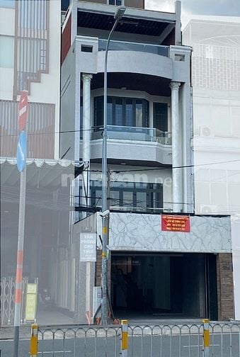Cho Thuê Nhà Nguyên Căn Mặt Tiền Nguyễn Xí