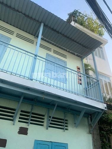 NHÀ SÁT MẶT TIỀN TRƯỜNG SA - GIÁP QUẬN 1 CHỈ 2.45 TỶ CHỦ CẦN BÁN