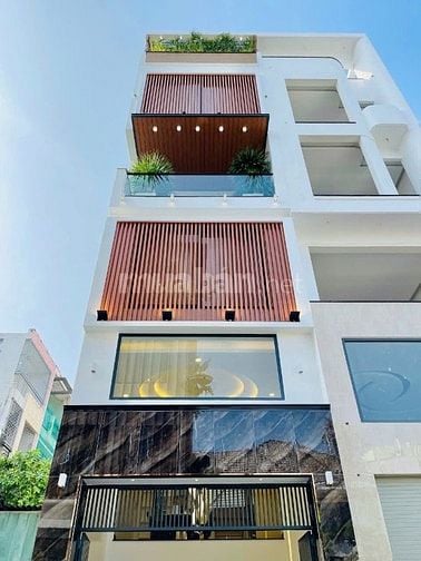 Đi nước ngoài định cư bán gấp nhà ở đường Trần Hưng Đạo, phường Cầu Ôn