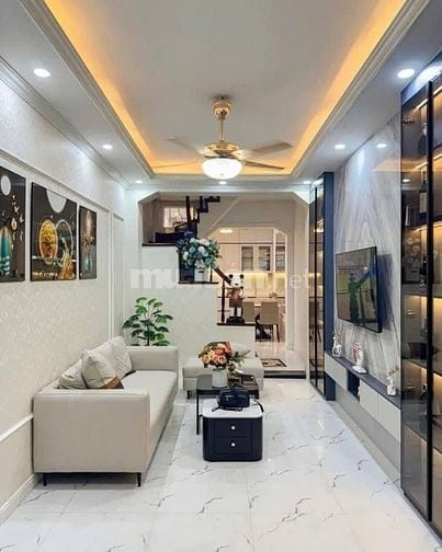 HƠN 5 TỶ 5 TẦNG YÊN LỘ, HÀ ĐÔNG, GẦN: Ô TÔ, KHU VUI CHƠI, SIÊU THỊ