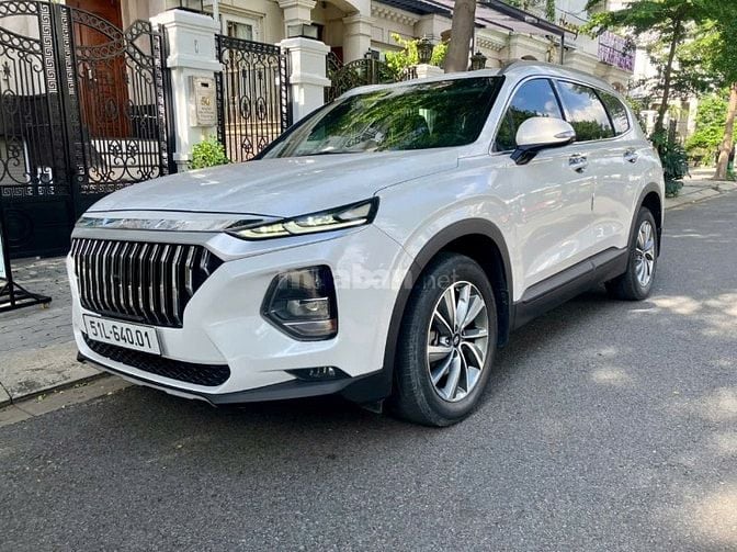 Gia đình bán xe Huyndai Santa Fe bản máy dầu SX 2019