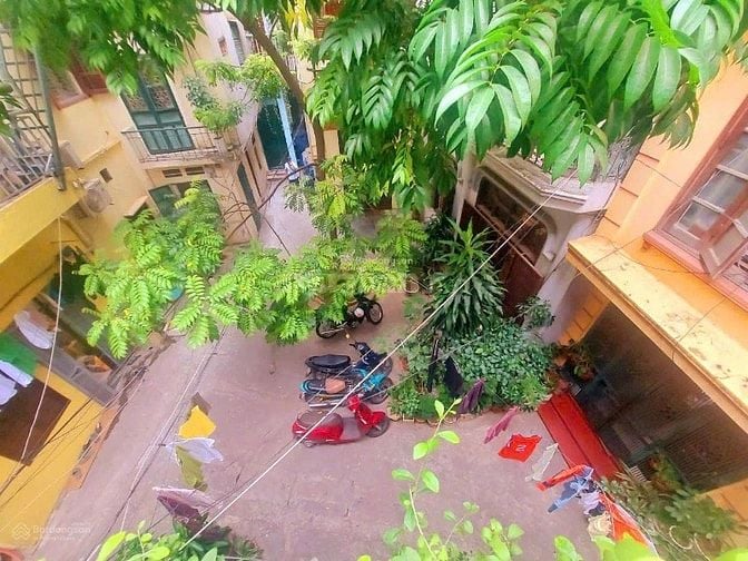 (Cực hiếm) CH tập thể TW, Số 4 Hoàng Diệu, 300m ra Hoàng Thành 5,8tr