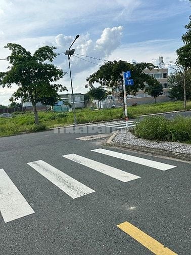 Đất MT Phùng Hưng-80m2-1tỉ150-SHR-trả trước 30%