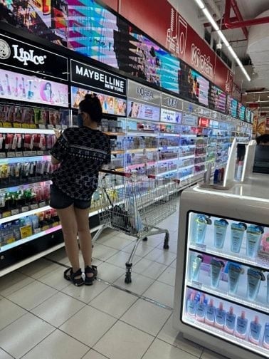 TUYỂN DỤNG NHÂN SỰ CHO CỬA HÀNG MỸ PHẨM