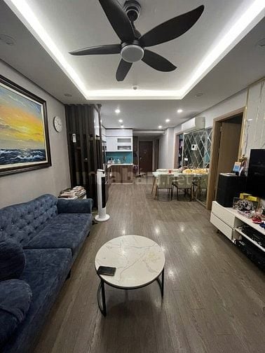 Cho thuê CC 3PN, 16,5 triệu, 88m2, bc Đông Nam, 82 Nguyễn Tuân, HN