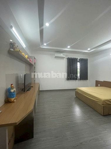 Bán nhà 5x20 1 trệt 2 lầu 4 phòng ngủ 3 tolet full nội thất