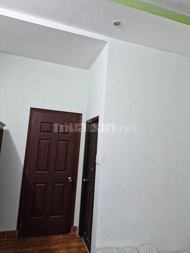 Nhà hẻm vip rộng , yên tĩnh . Khu dân cư 