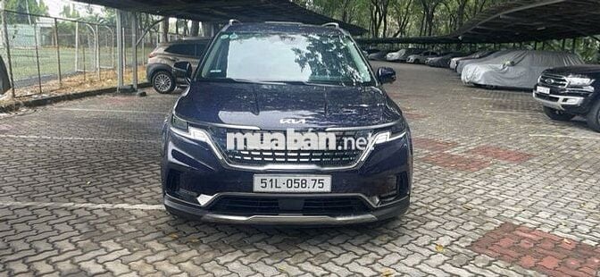 Kia Carnival 2024 2.2D Signature 7 ghế - 7500 km