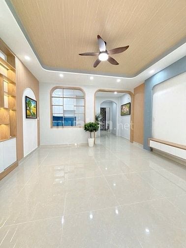 Nhà 1T2L đường Nguyễn Thái Bình, Tân Bình. Nhà đang có hợp đồng thuê