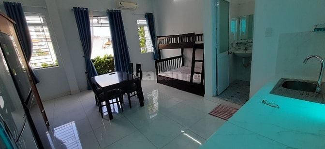 Phòng ban công, HXH, Nguyễn Văn Đậu, P.6, q. Bình Thạnh