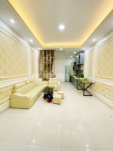 Bán nhà 5 tầng tại Yên Lộ, 5,35 tỷ, 33m2,  nhà rất gần ô tô đỗ tránh.